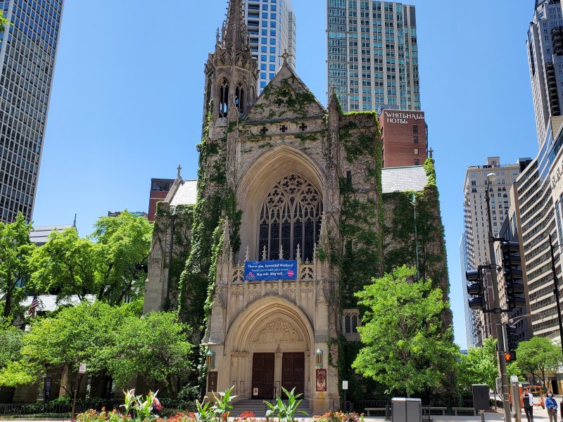 Fourth Presbyterian Church image